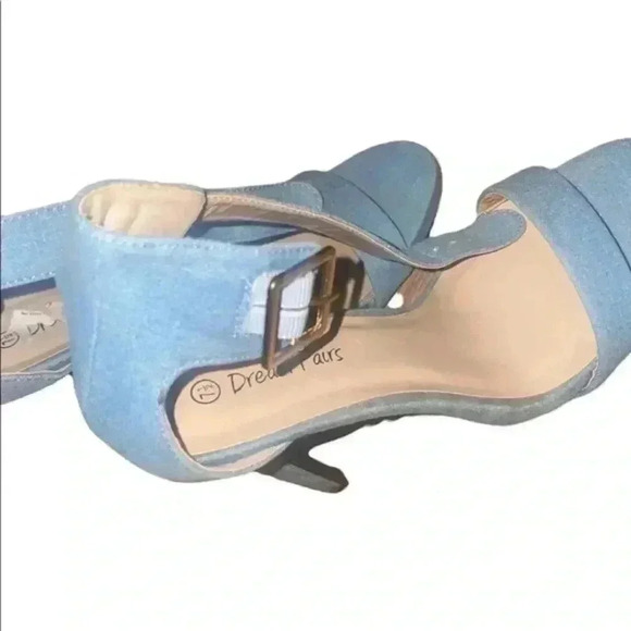 Super Cute Ankle Strap High Heel Sandals ⬇️PRICE DROP⬇️. - Picture 8 of 8